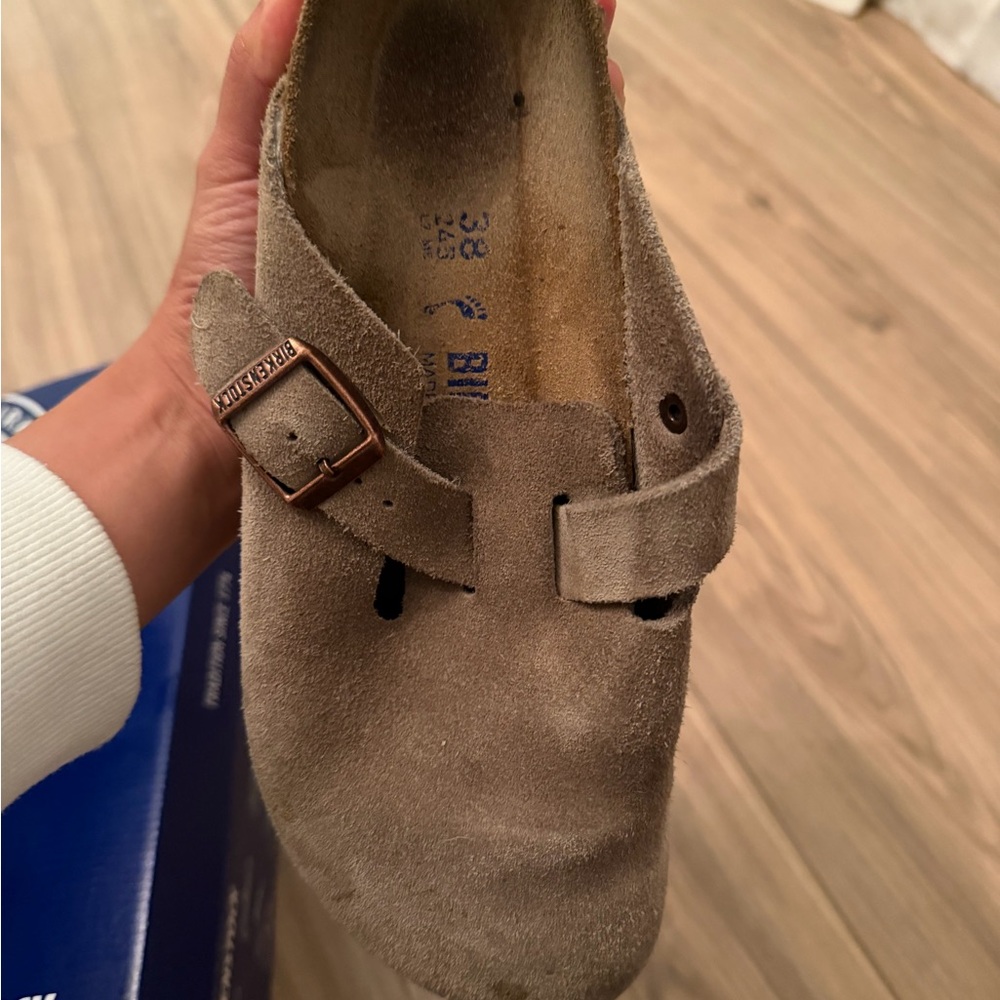Birkenstock Women Taupe - Picture 3 of 5